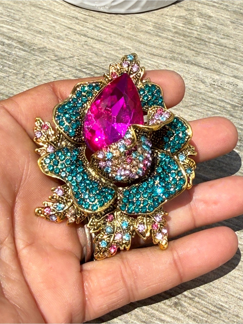 NWT Stunning Large Gold-Tone Rose Brooch w/ Fuchsia Teardrop Teal Crystals